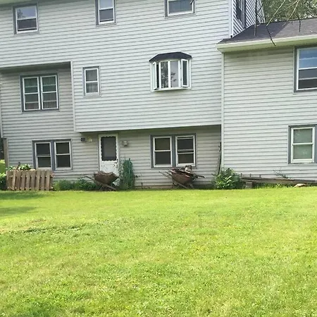Family-Friendly Home Close To Syr Univ Dwntwn & The Dome! Location Location Location